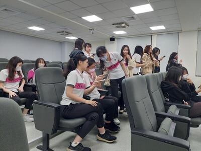 應用英語科112參訪活動09圖片