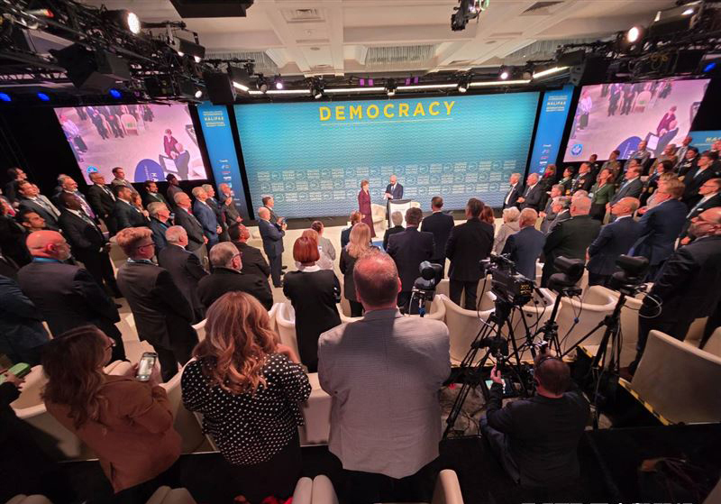 加拿大國際安全論壇會議圖片