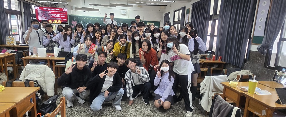日本清水東高校來訪合照圖片