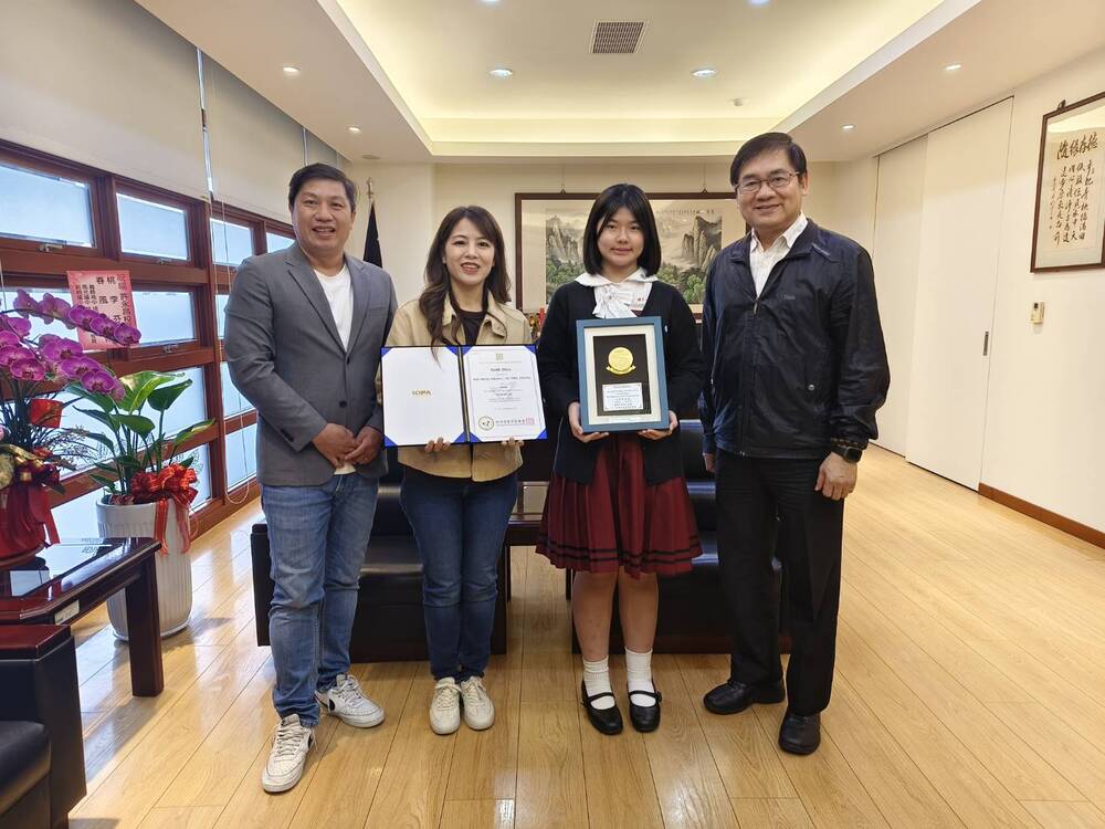 韓國首爾發明展SIIF-與校長合照圖片